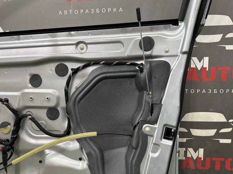 Дверь Volvo XC90