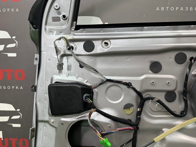 Дверь Volvo XC90