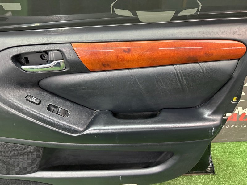 Дверь Lexus GS300