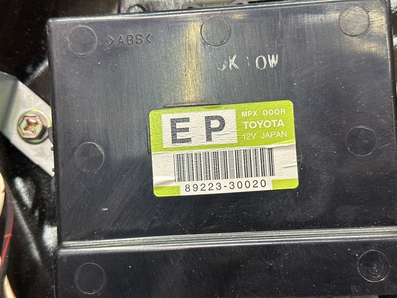 Дверь Lexus GS300