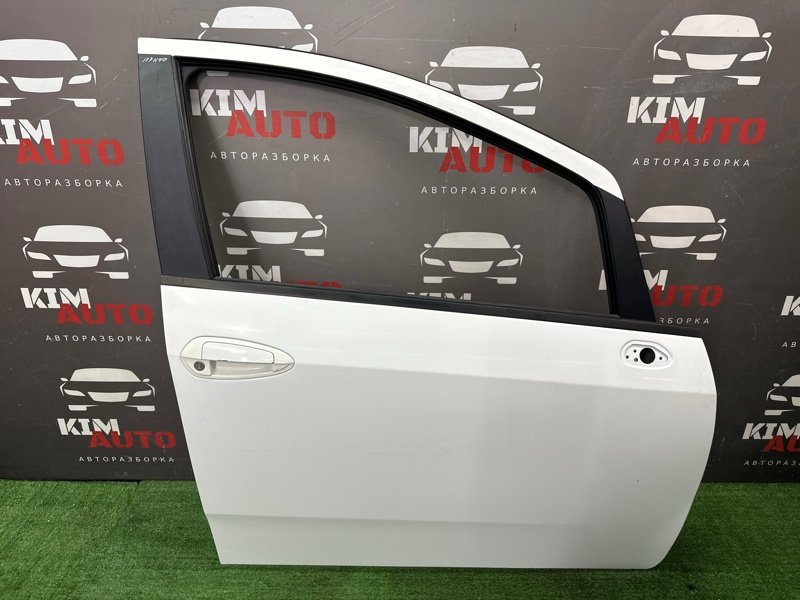 Дверь Fiat Punto