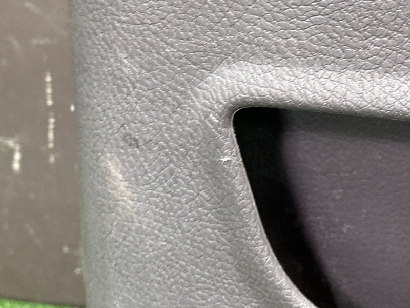 Обшивка двери Peugeot 206