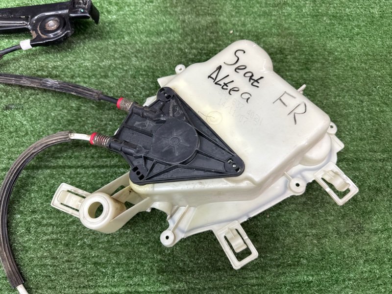 Механизм стеклоподъёмника с мотором SEAT ALTEA