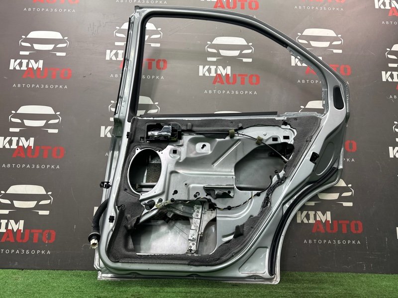 Дверь Ford Mondeo 3