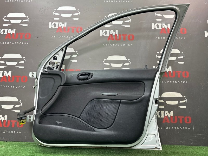 Дверь Peugeot 206