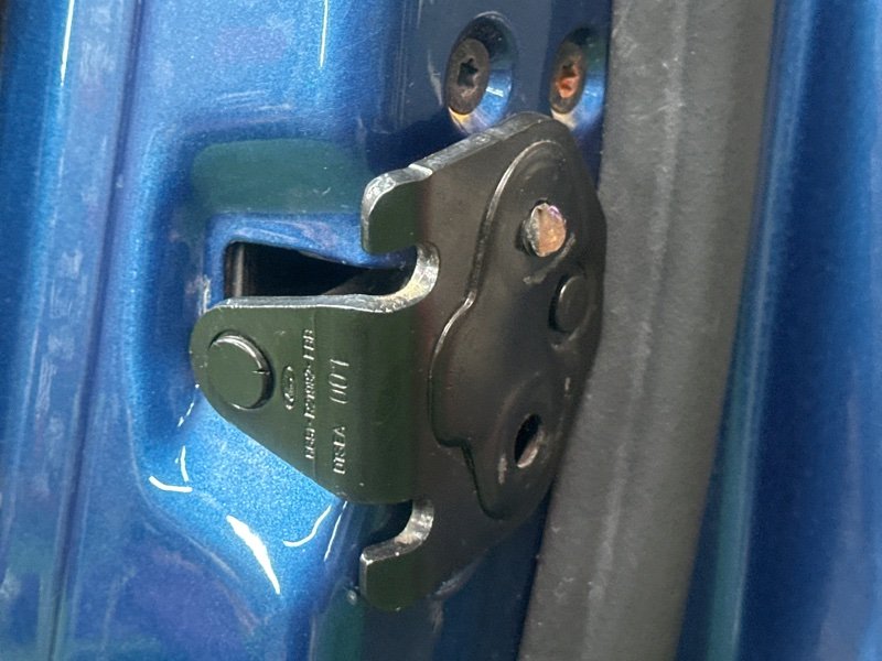 Дверь Ford Mondeo 4