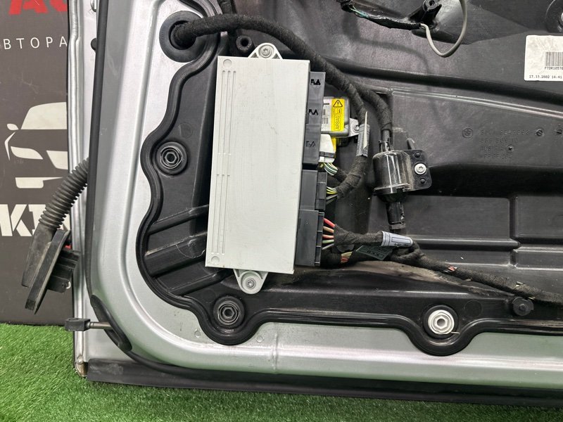 Дверь BMW 7-Series E65