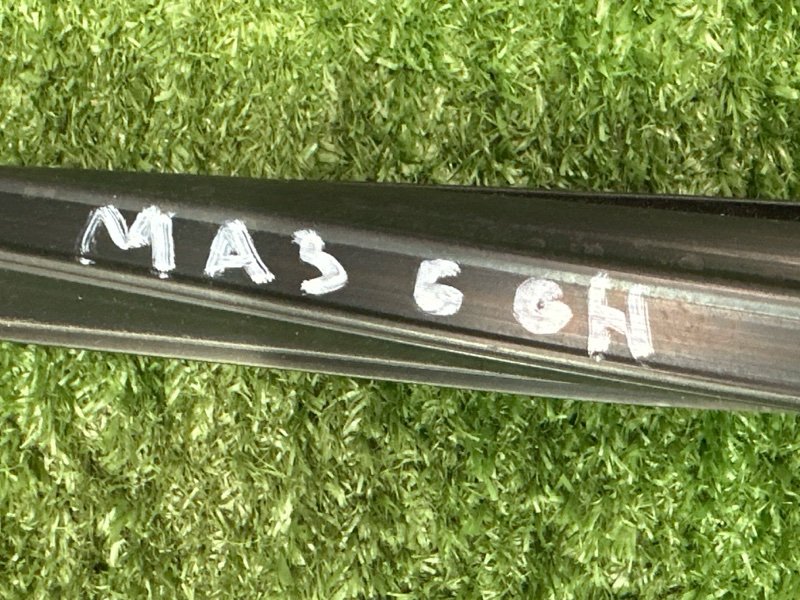 Уплотнитель стекла направляющий Mazda 6 GH