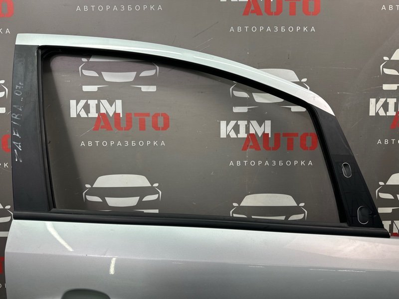 Дверь Opel Zafira