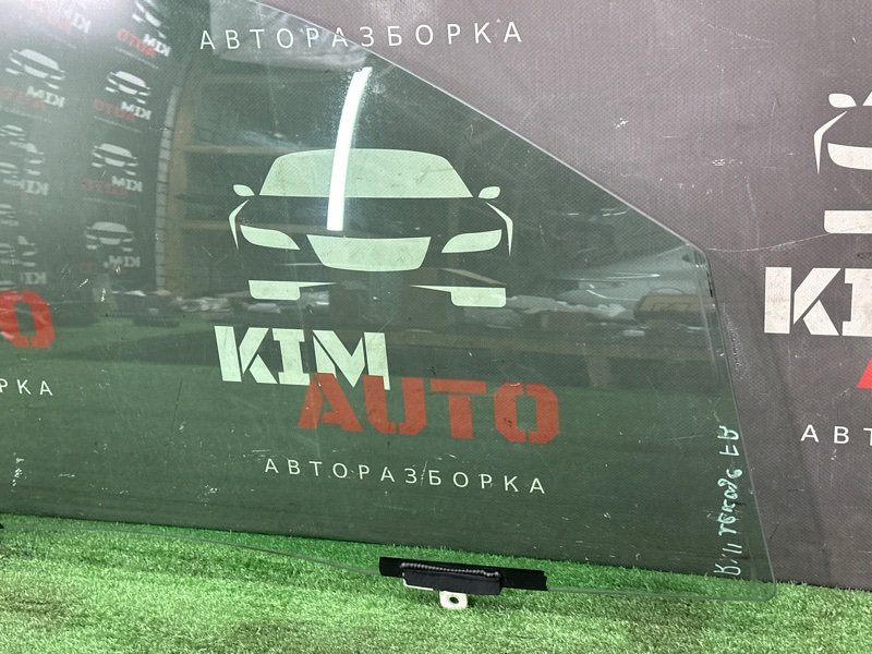 Стекло двери Lexus RX 300