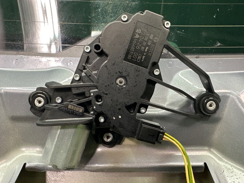 Крышка багажника Citroen C 4