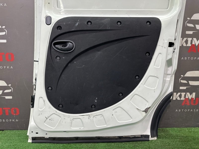 Дверь Fiat Doblo