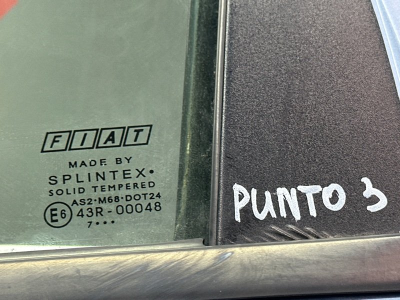 Дверь Fiat Punto