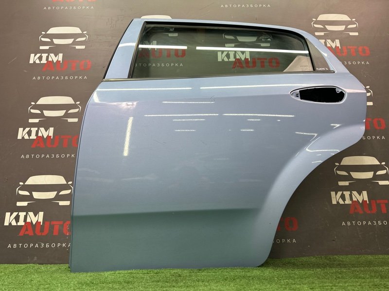 Дверь Fiat Punto