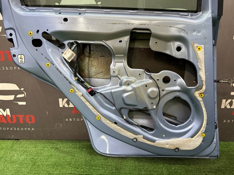 Дверь Fiat Punto