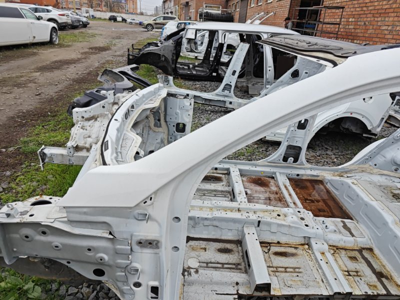 Стойка крыши (банан) Kia Sportage 3 2014 SL