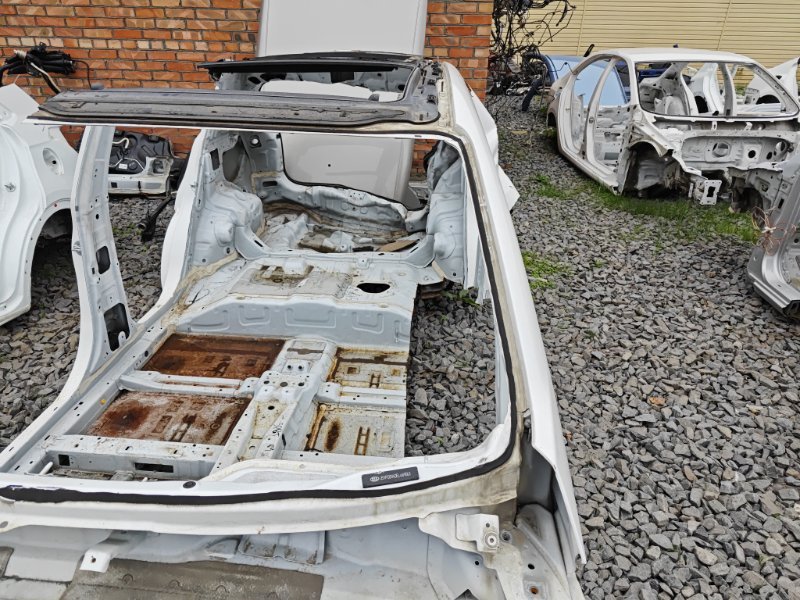 Стойка крыши (банан) Kia Sportage 3 2014 SL