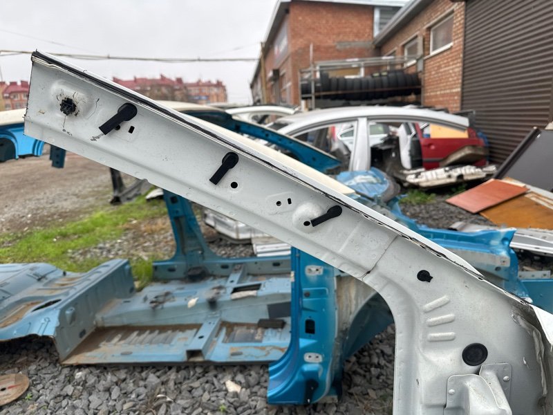 Стойка лобового стекла (банан) Hyundai Creta 2017 GS