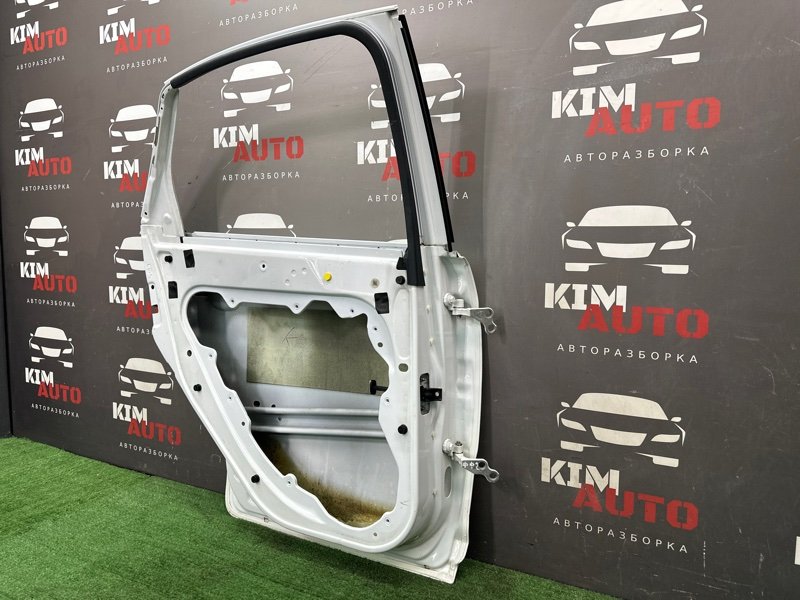 Дверь Ford Focus 2