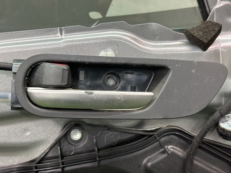 Дверь Mazda 3 BL