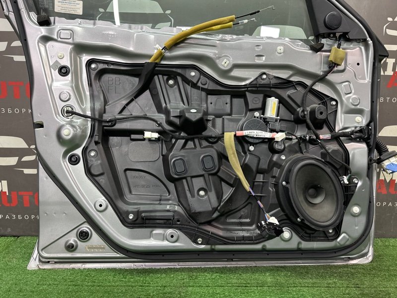 Дверь Mazda 3 BL