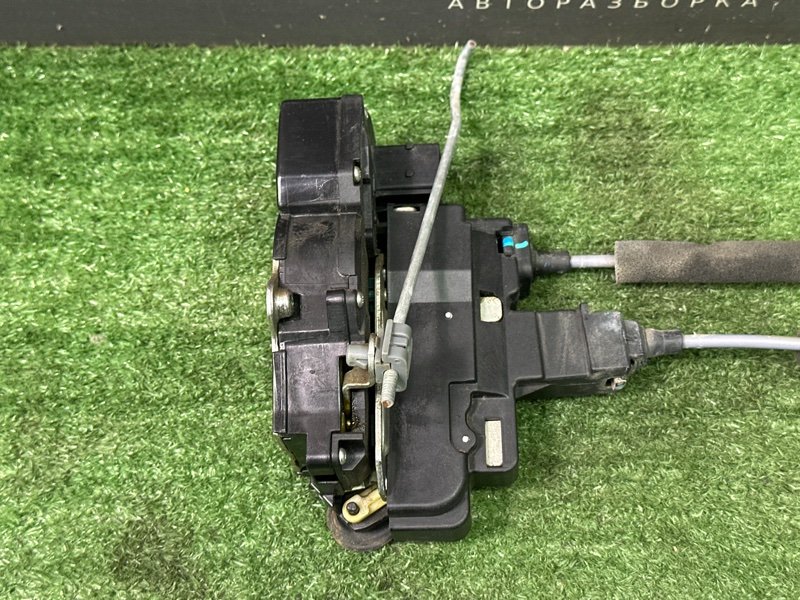 Замок двери Chevrolet Captiva C100