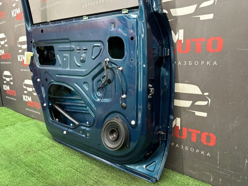 Дверь Opel Zafira