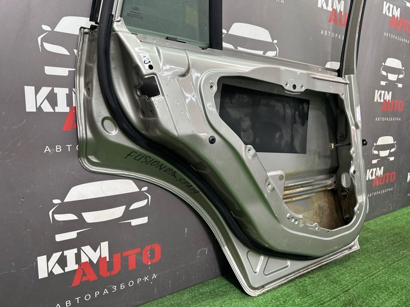 Дверь Ford Fusion