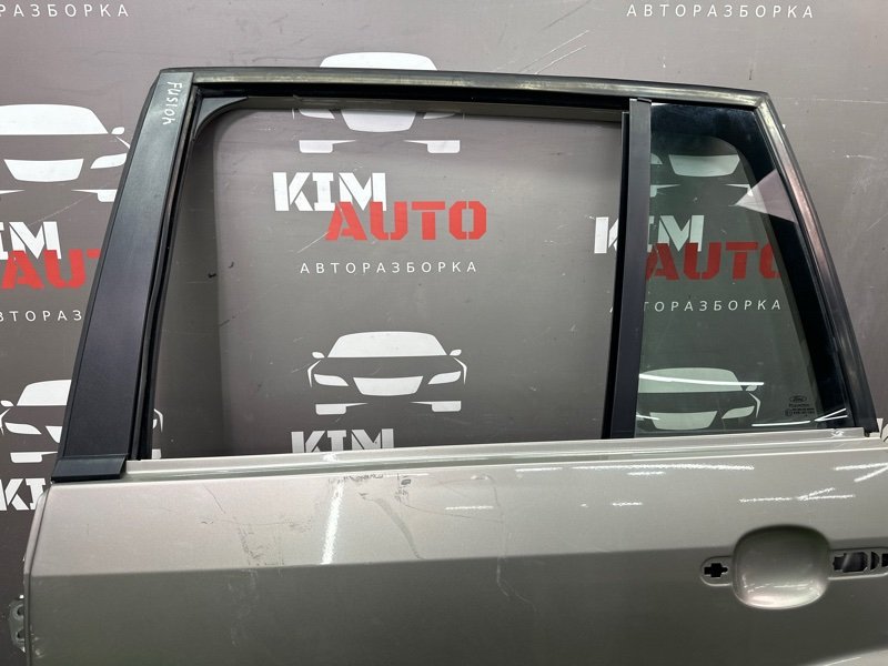 Дверь Ford Fusion