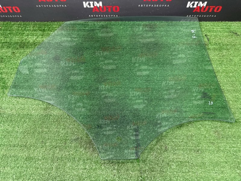 Стекло двери Ford Mondeo 4