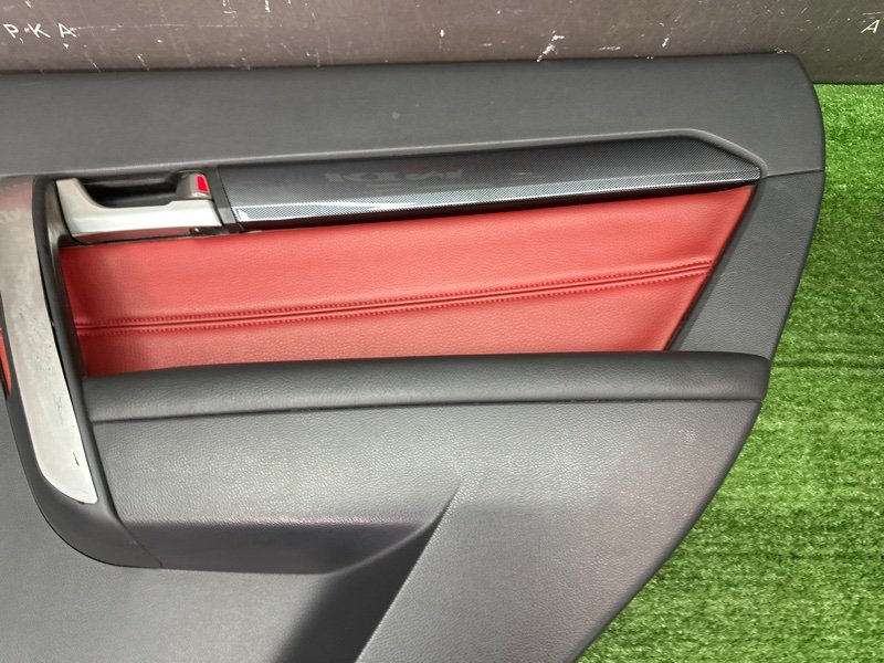 Обшивка двери Chevrolet Captiva C100