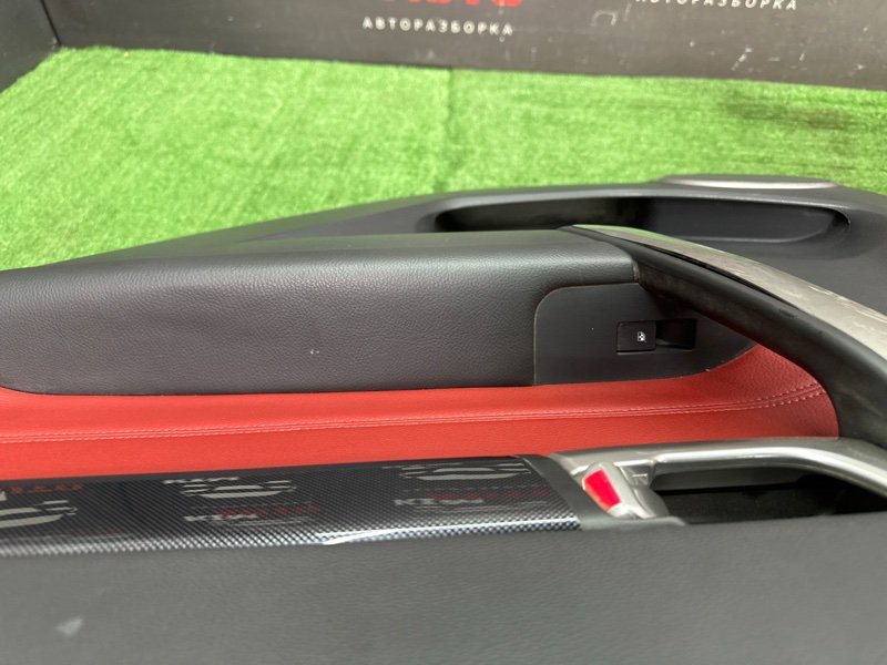 Обшивка двери Chevrolet Captiva C100