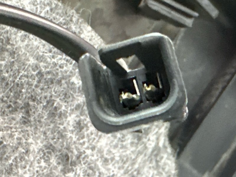 Обшивка двери Chevrolet Captiva C100