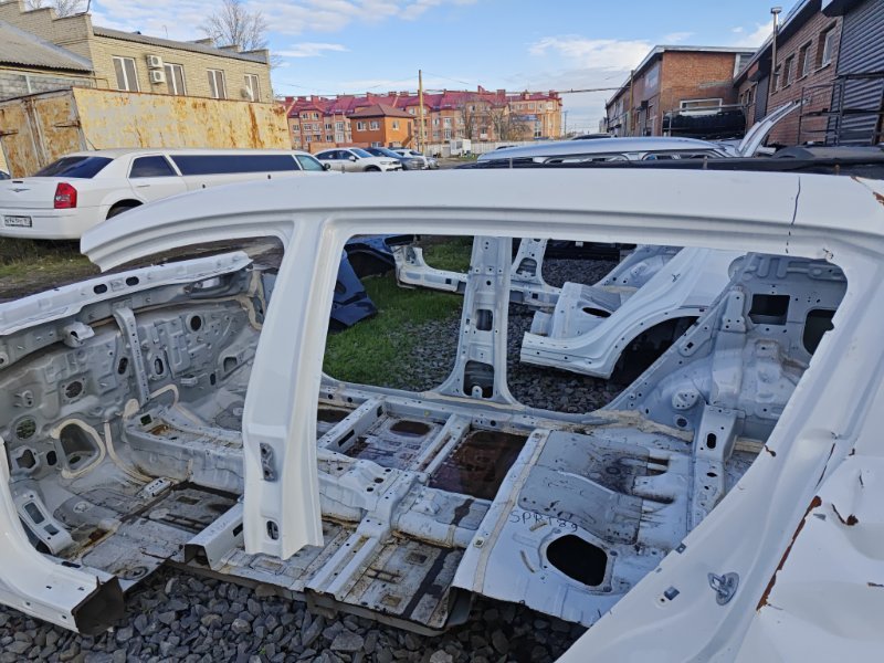 Стойка крыши (банан) Kia Sportage 3 2014 SL