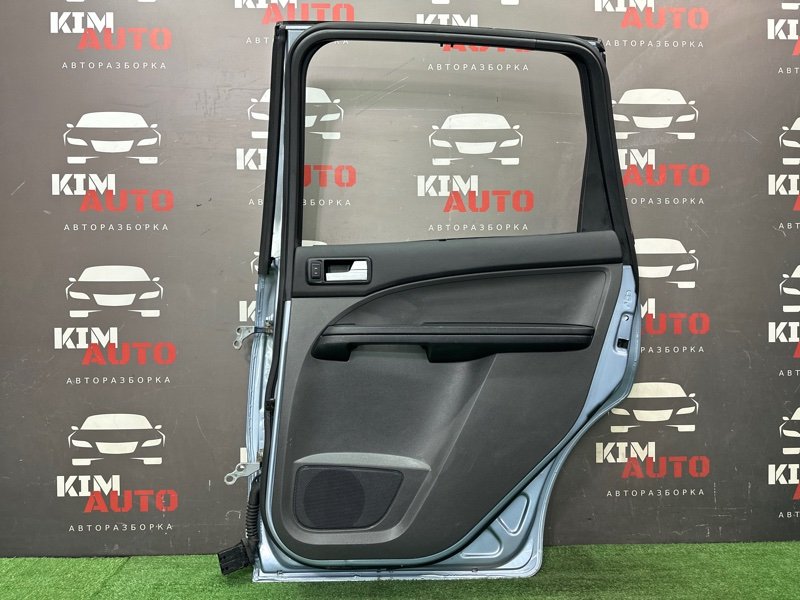 Дверь Ford C-Max