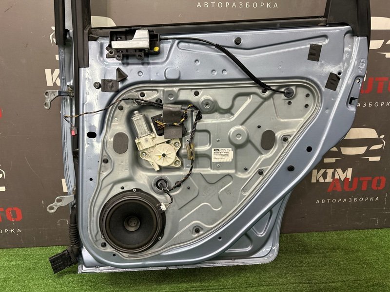 Дверь Ford C-Max