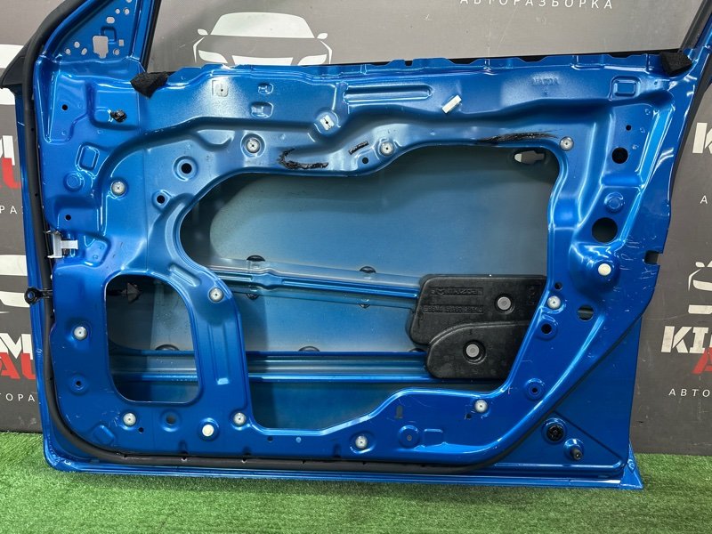 Дверь Mazda 3 BL