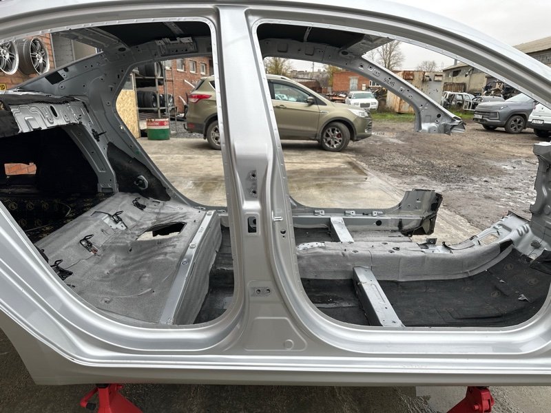 Порог со стойкой Hyundai Solaris 2 2021 HCR