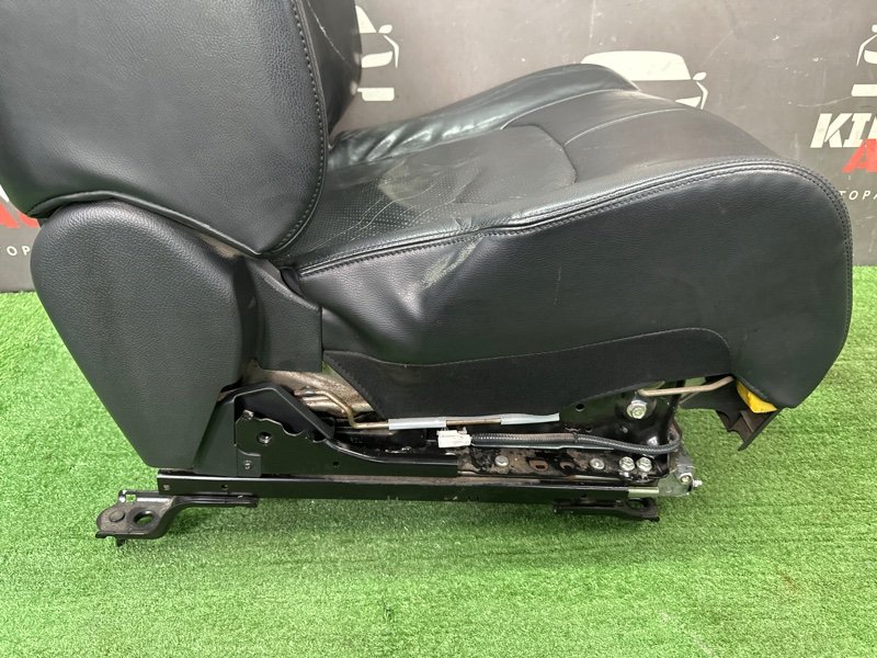 Сиденья передние комплект Nissan Murano 2008 Z51