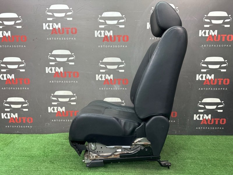 Сиденья передние комплект Nissan Murano 2008 Z51