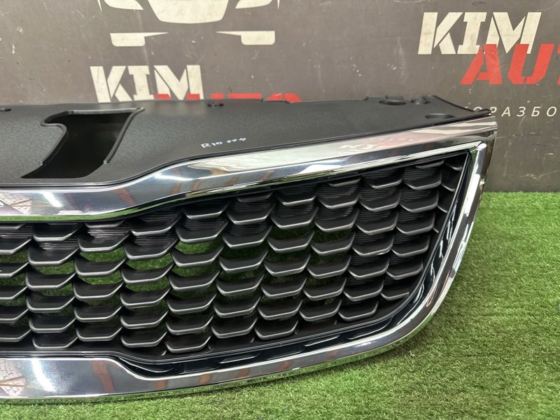 Решетка радиатора Kia Rio 3 2014 QB