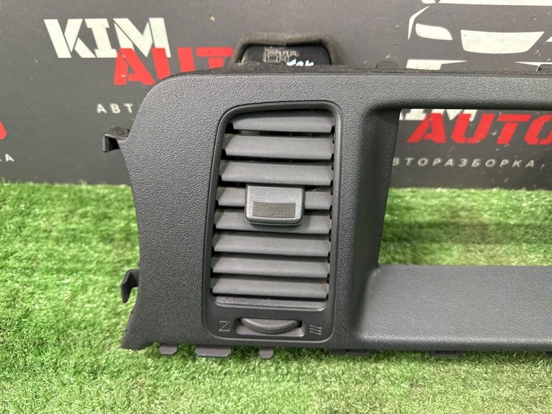 Дефлектор отопителя центральный Nissan Murano 2008 Z51