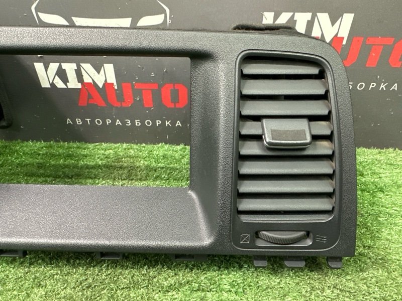 Дефлектор отопителя центральный Nissan Murano 2008 Z51