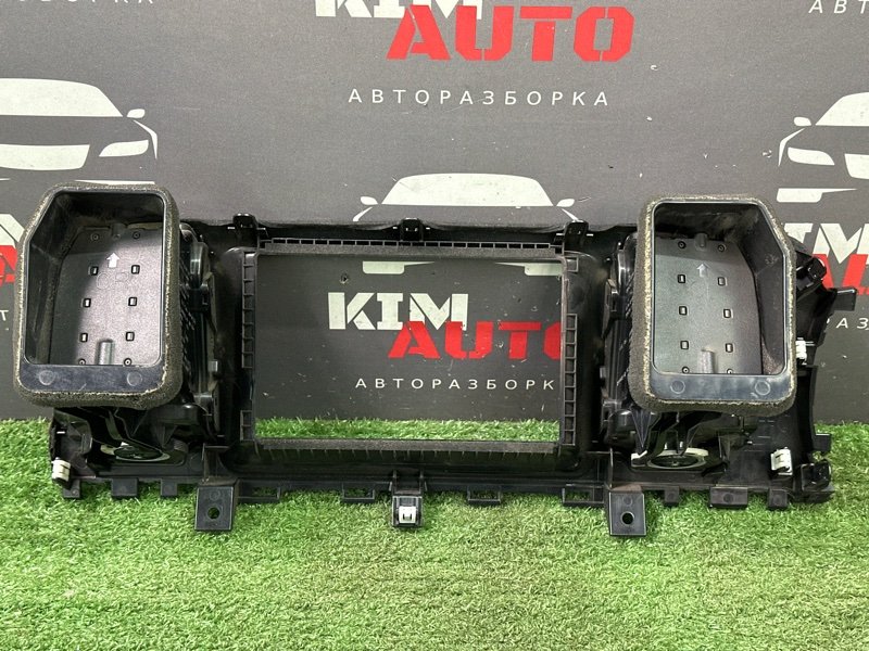 Дефлектор отопителя центральный Nissan Murano 2008 Z51