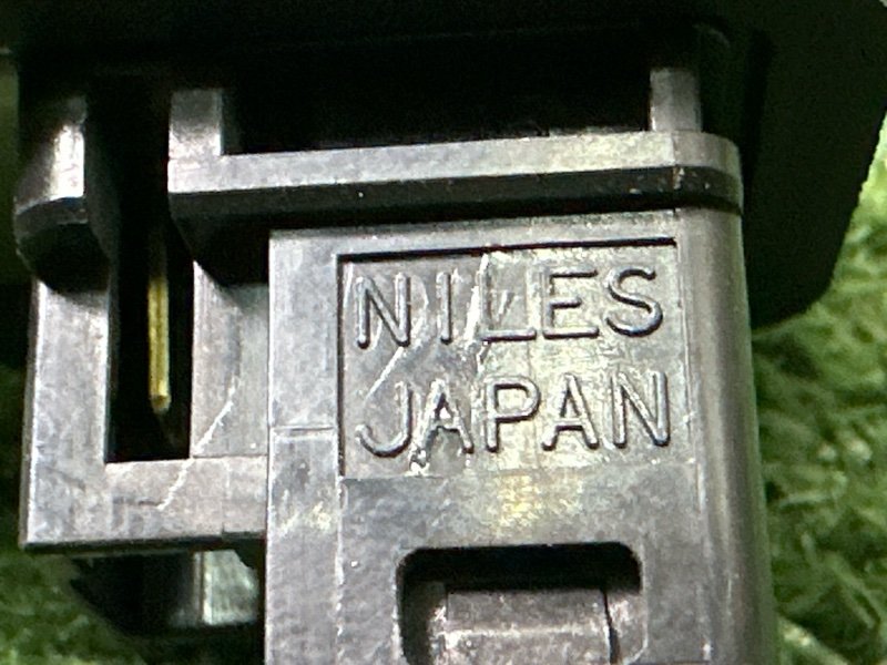 Концевик двери Nissan Murano 2008 Z51