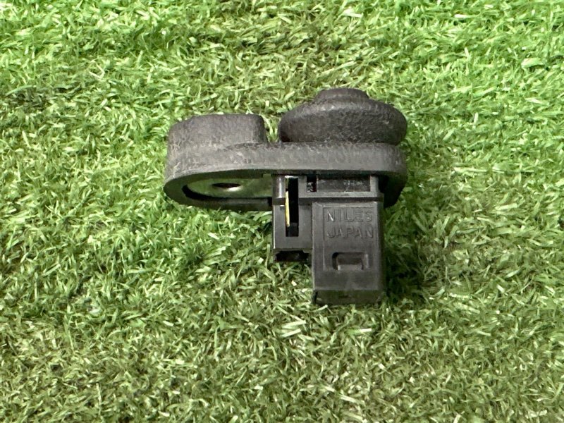 Концевик двери Nissan Murano 2008 Z51