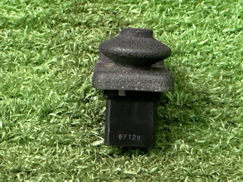 Концевик двери Nissan Murano 2008 Z51