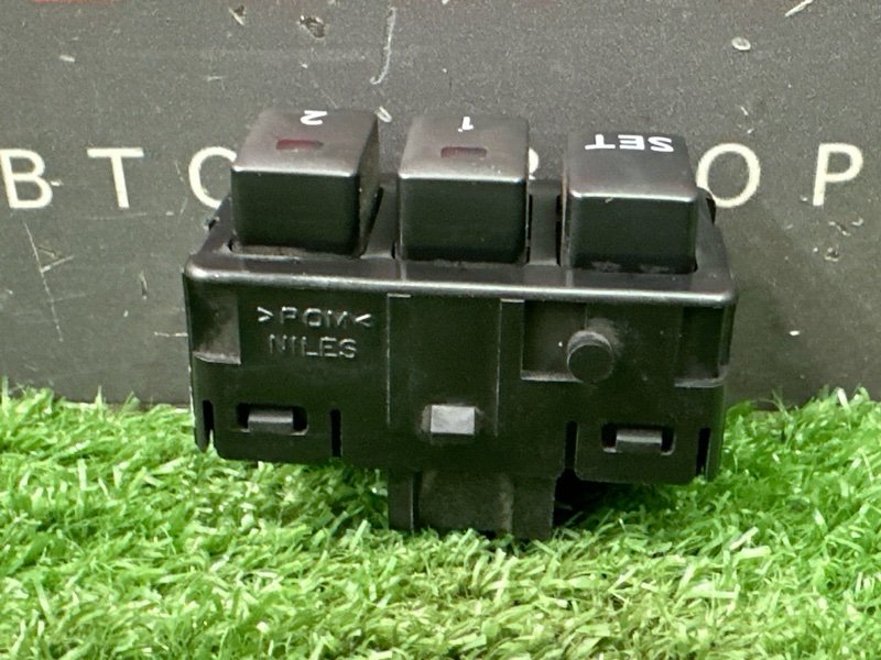 Кнопка памяти сиденья Nissan Murano 2008 Z51