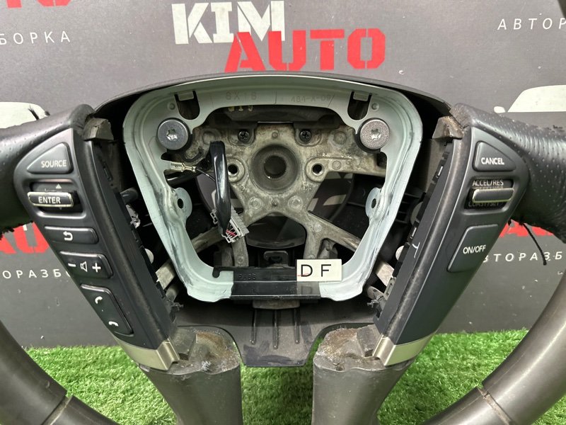 Руль с кнопками Nissan Murano 2008 Z51