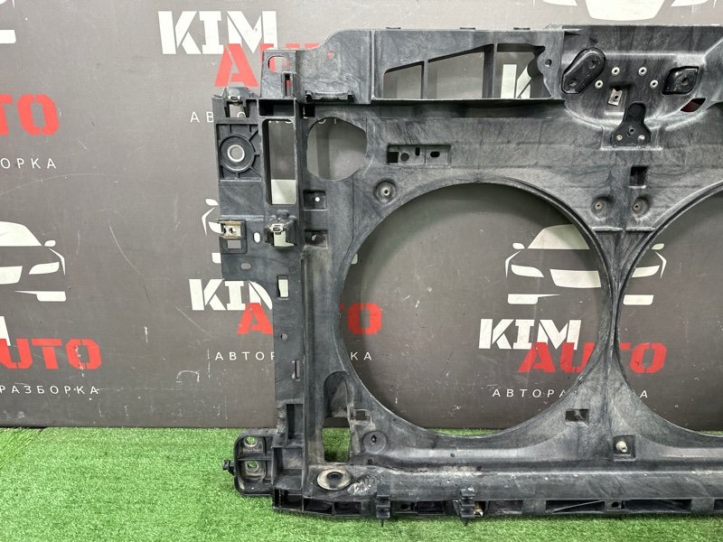 Панель передняя(телевизор) Nissan Murano 2008 Z51